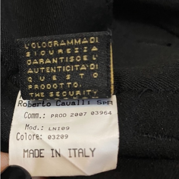 🔻SALE🔻ROBERTO CAVALLI🔹EXCELLENT CONDITION • Authentic - Picture 6 of 7